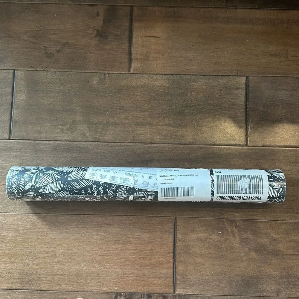Anthropologie Alfresco Wallpaper Roll Black & White Palm Leaves New